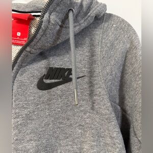 Nike Gray Zippy